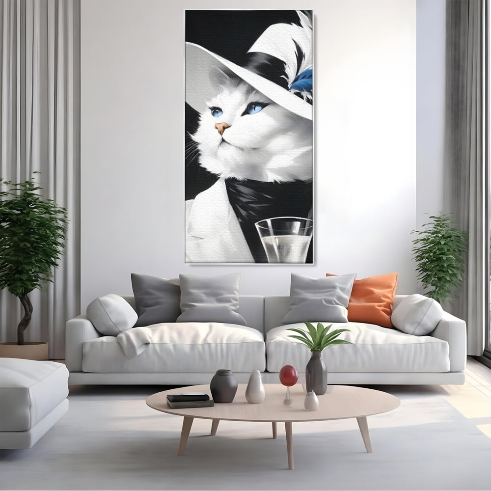 Tablou canvas cu tablou canvas cu pisica aristocrata purtand palarie, in rama de aluminiu argintiu, pe perete intr-un living